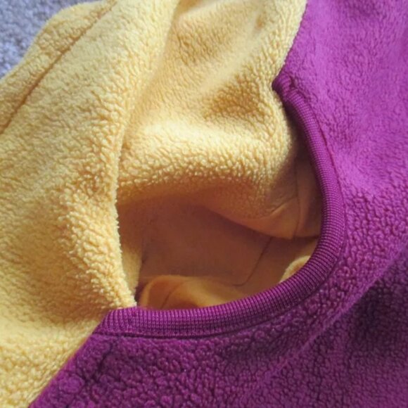 Washington Redskins Football Pull Over, Long Sleeved, Youth Small - Picture 7 of 8